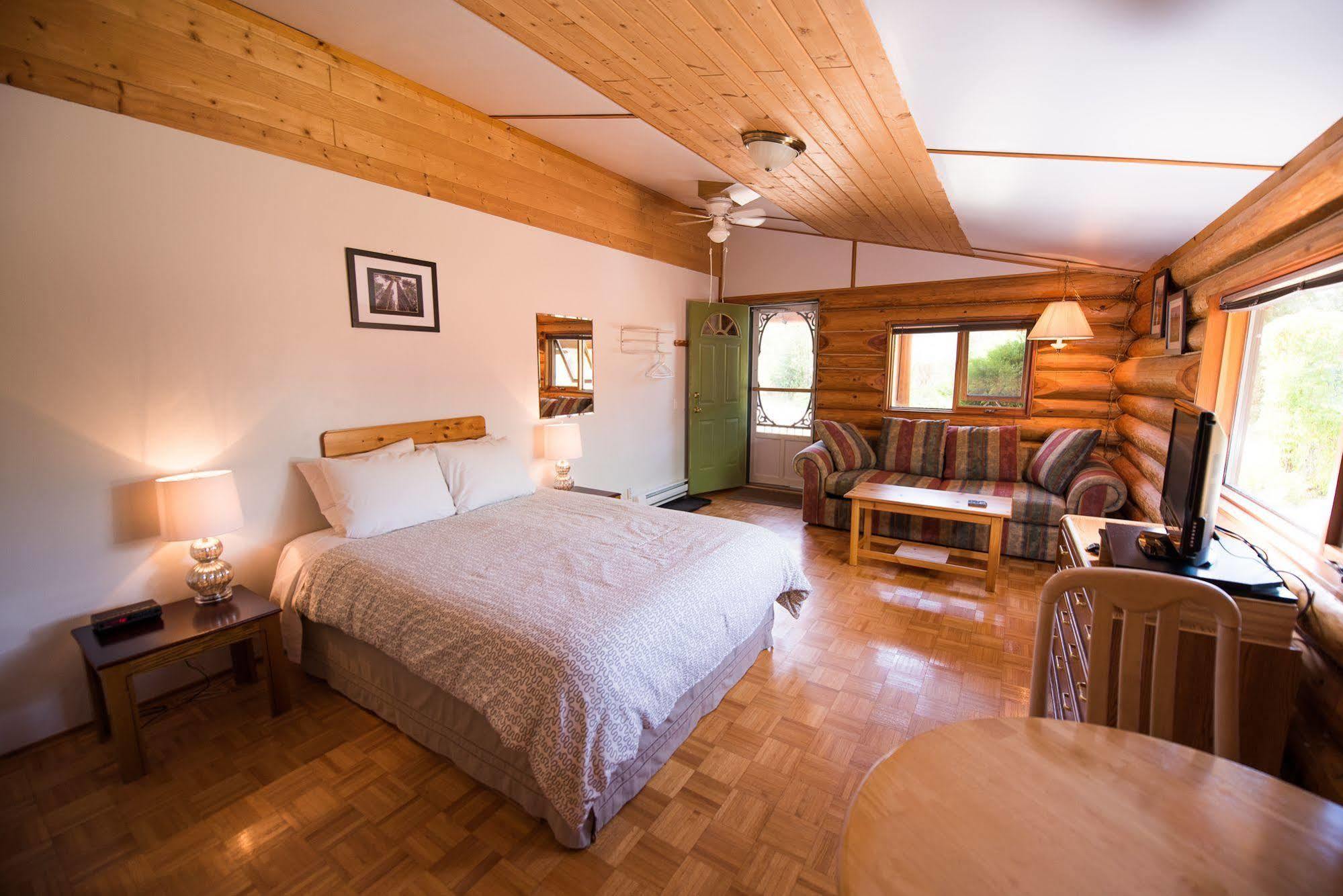 Cedar Haven Cabins And Resort Clearwater Buitenkant foto